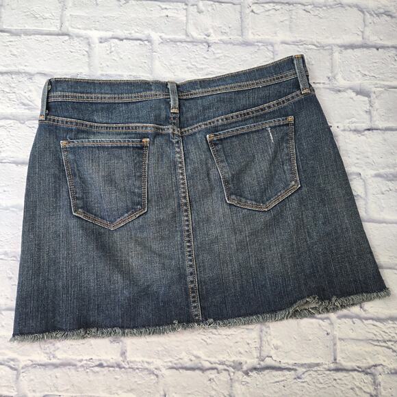 Gap Women's Distressed Denim Frayed Hem Skirt size 10 - Picture 5 of 11